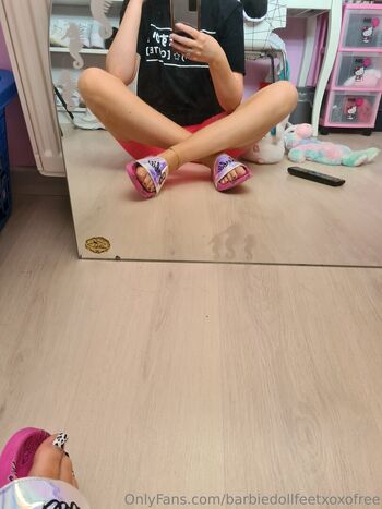 barbiedollfeetxoxofree