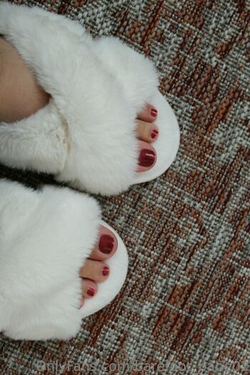 barefoot_babe02