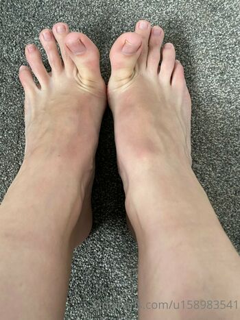 barefootlibran