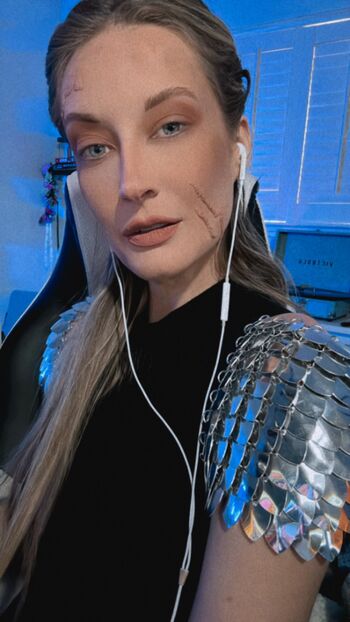 BasicWitGirl