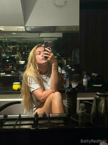 battyredhair