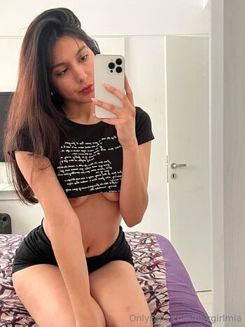 bbygirlmia