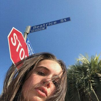 Bea Miller