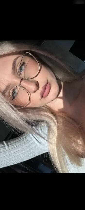 bella_dmn