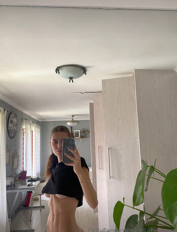 Bellabarnesx
