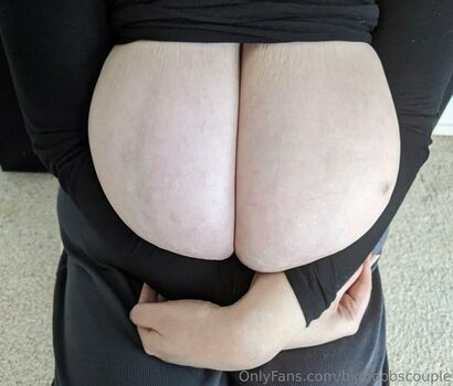 bigboobscouple