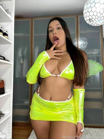 bigbootyx1