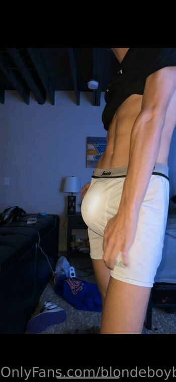 blondeboybradfree