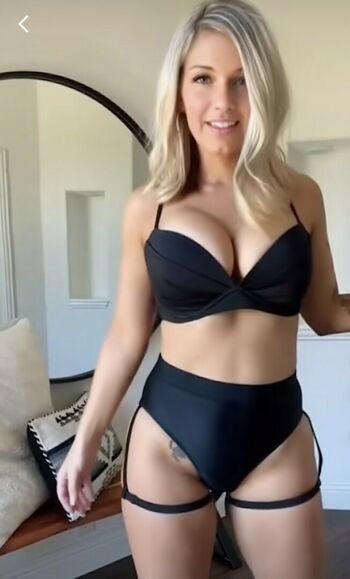 Blondiedoesit