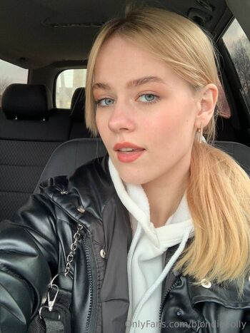 blondiepolly