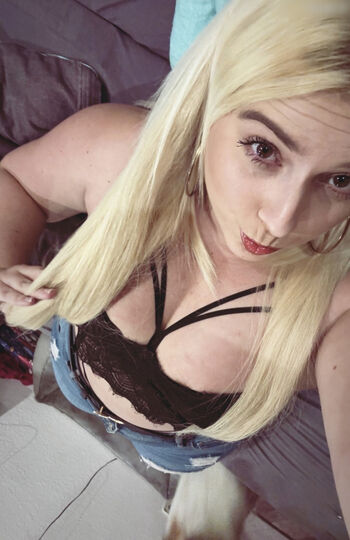 Blondiihell