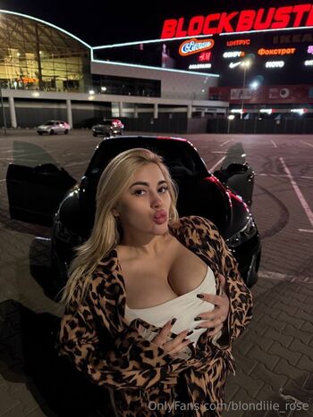 blondiiie_rose
