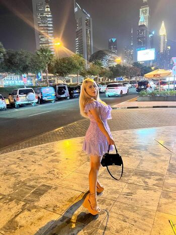 blondiiie_rose