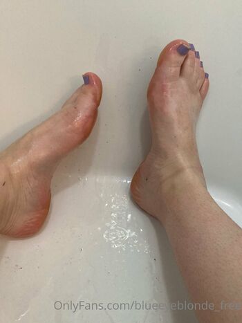blueeyeblonde_free