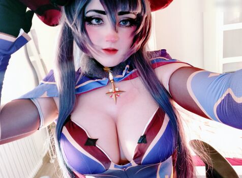 BomBom Cosplay
