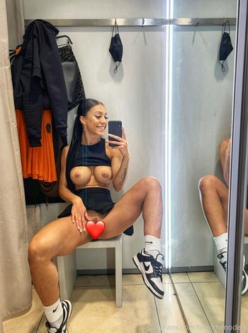 Brandy Modela