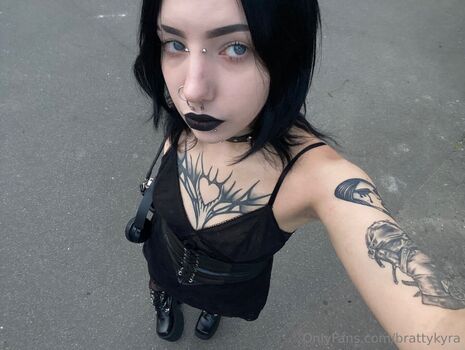 brattykyra