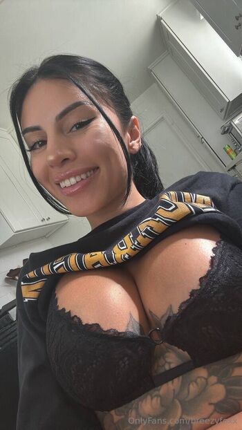 Breezy Foxx