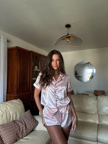 Brit Manuela