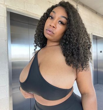 brittney_tonee