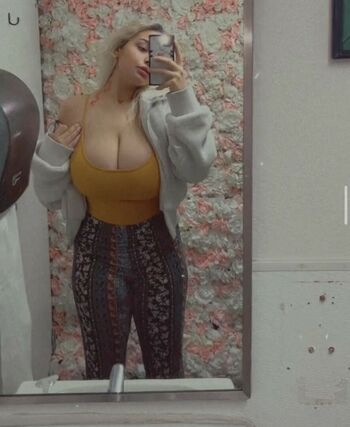 Bubble_Bella