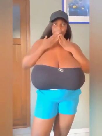 Busty Vivian