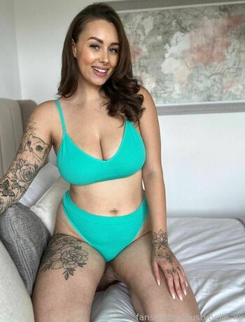 bustybelle_xx