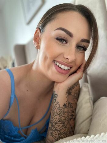 bustybelle_xx