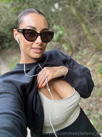 bustybellevip_xx