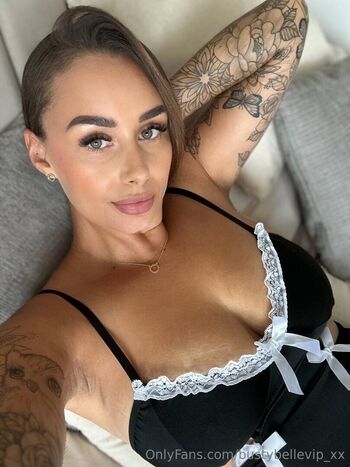 bustybellevip_xx
