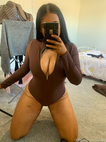 caitjxo