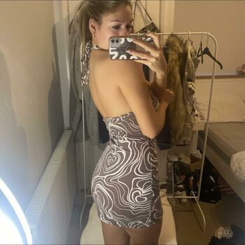 Caitlin Etchells