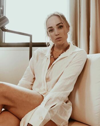 Caity Lotz