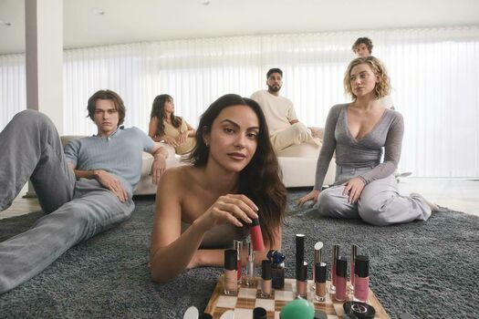 Camila Mendes