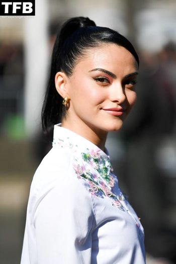 Camila Mendes