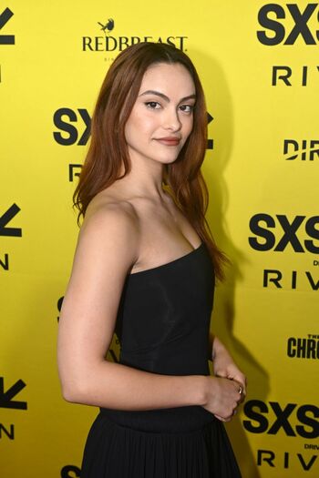 Camila Mendes
