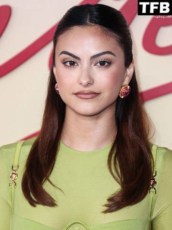 Camila Mendes