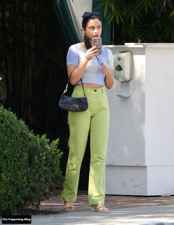 Camila Mendes