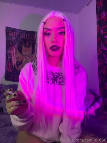 camile_666