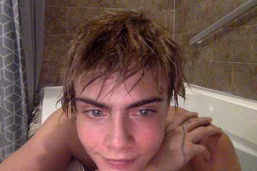 Cara Delevingne