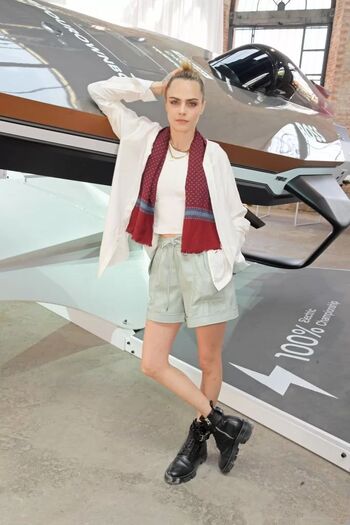 Cara Delevingne