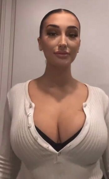 Carla Dior