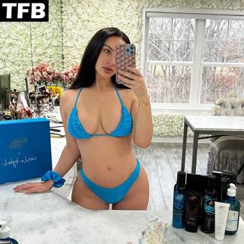 Carli Bybel