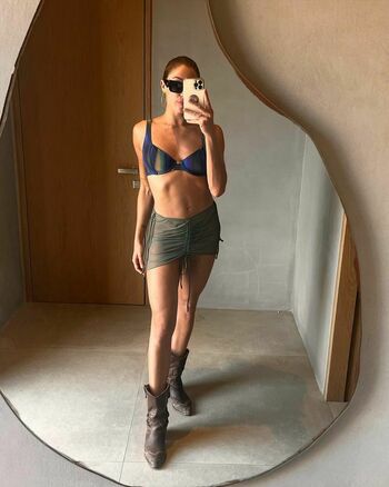 Carlotad26