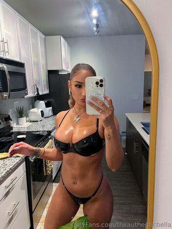 Carmen Bella