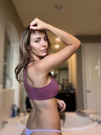 Cassie Lee