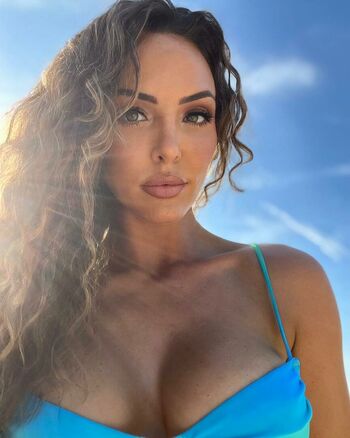 Cassie Lee