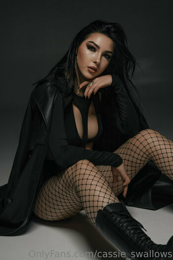 cassie_swallows