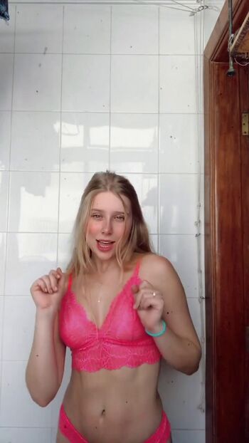 Cela Lopes