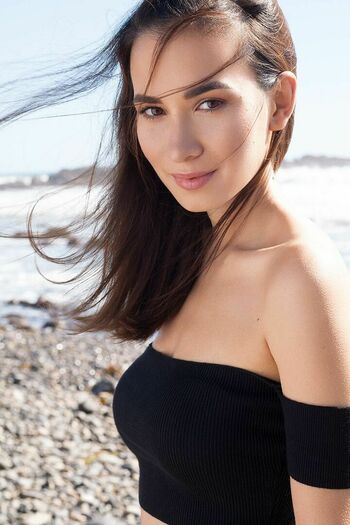 Celina Jade